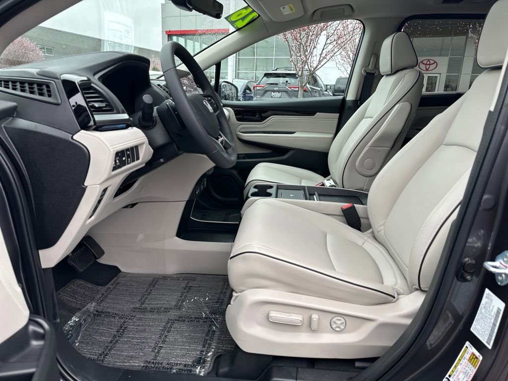 Used 2026 Honda Odyssey Touring image 12
