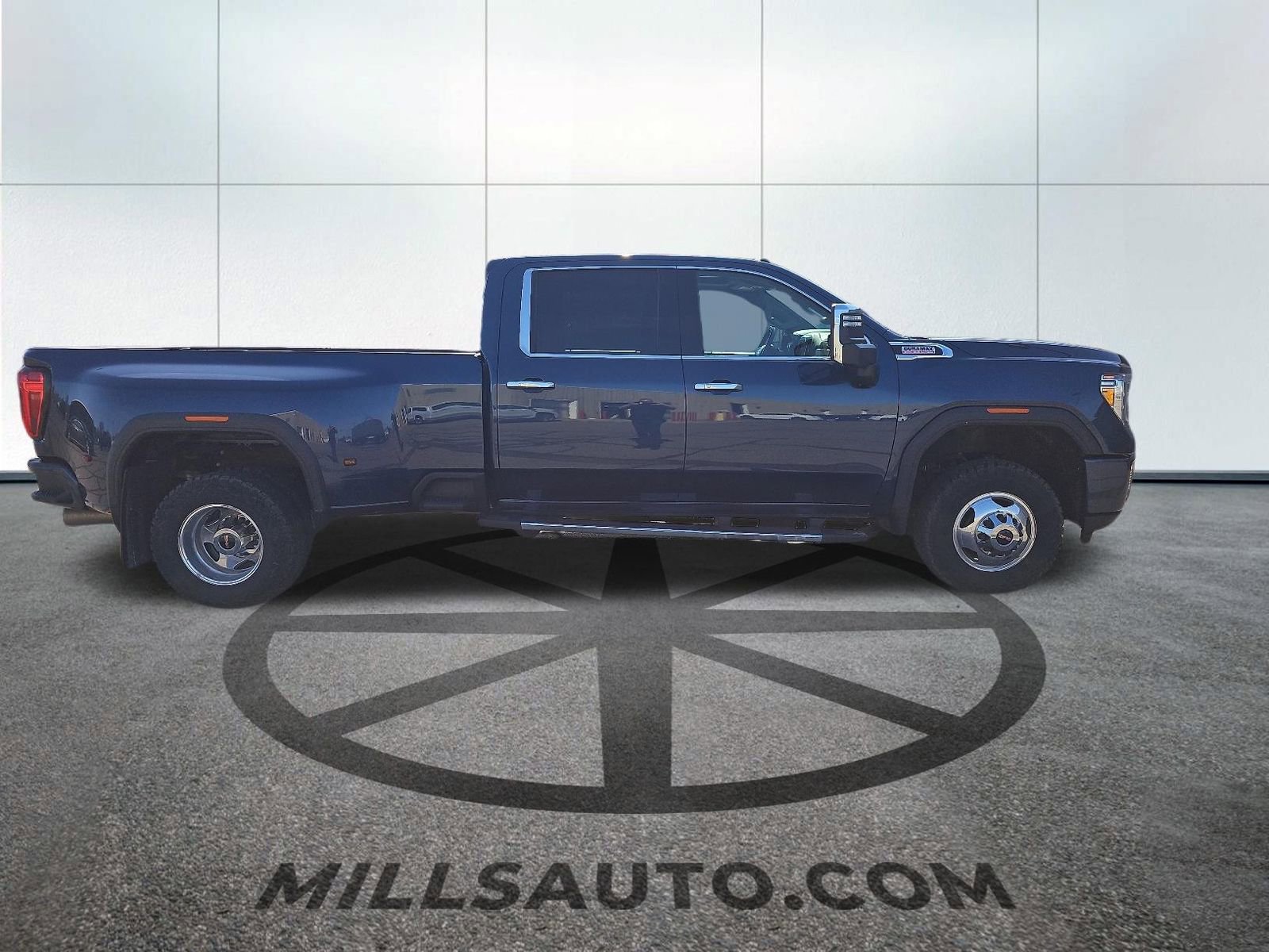 Used 2020 GMC Sierra 3500 Denali w/ Denali Ultimate Package AWD/4WD image 5