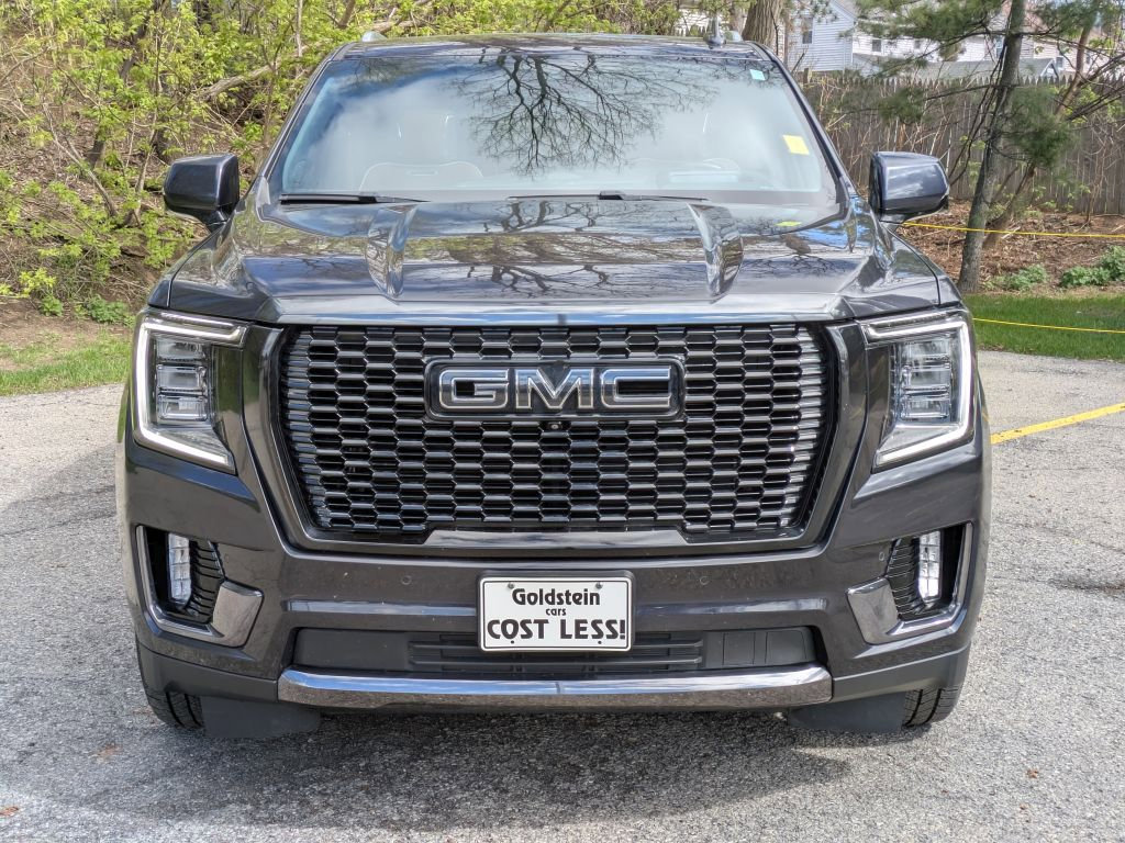Used 2023 GMC Yukon Denali Ultimate image 2