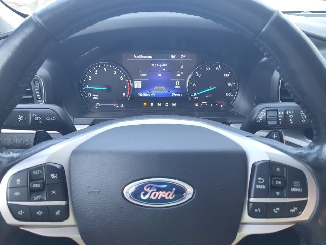Used 2020 Ford Explorer XLT w/ Equipment Group 202A AWD/4WD image 14