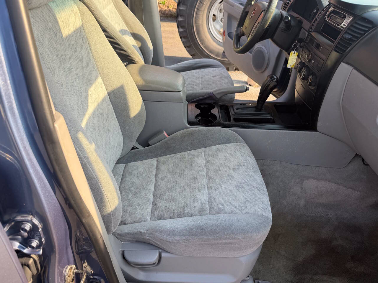 Used 2004 Kia Sorento EX RWD image 17