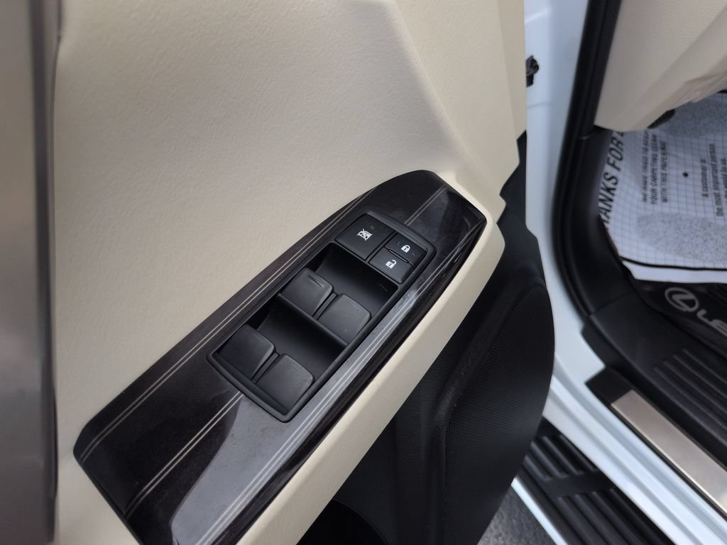 Used 2021 Lexus GX 460 Premium w/ Premium Package AWD/4WD image 11
