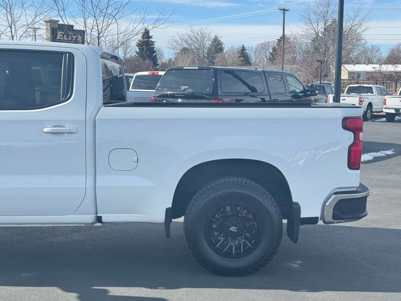 Used 2020 Chevrolet Silverado 1500 LT w/ Convenience Package image 10