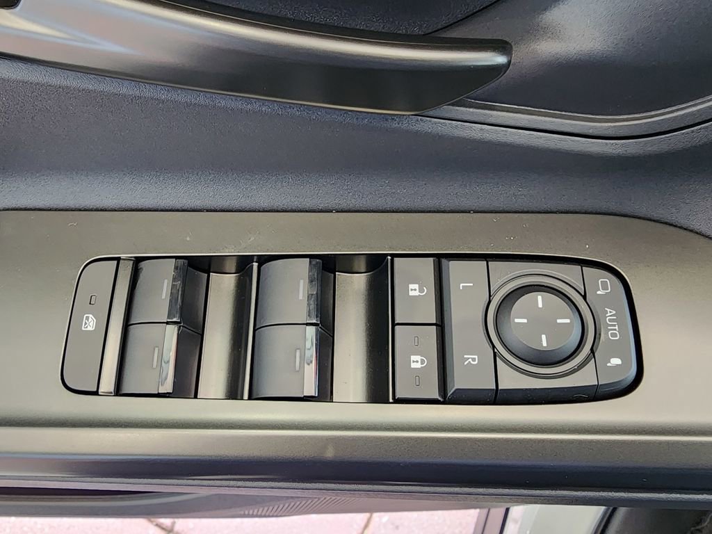 New 2026 Toyota C-HR AWD/4WD image 11