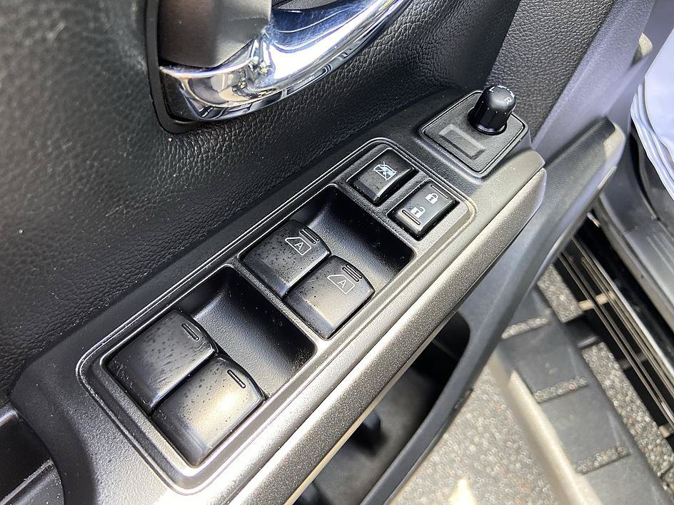 Used 2023 Nissan Titan PRO-4X w/ Off Road Protection Package AWD/4WD image 10