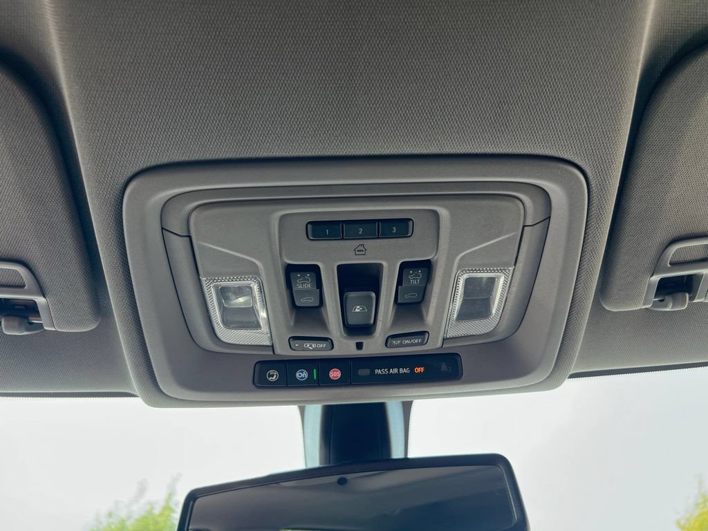 Used 2020 Chevrolet Silverado 1500 LTZ AWD/4WD image 41