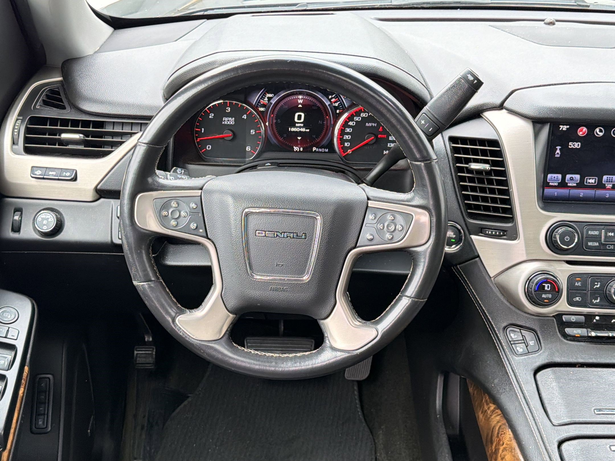 Used 2016 GMC Yukon Denali w/ Open Road Package RWD image 17