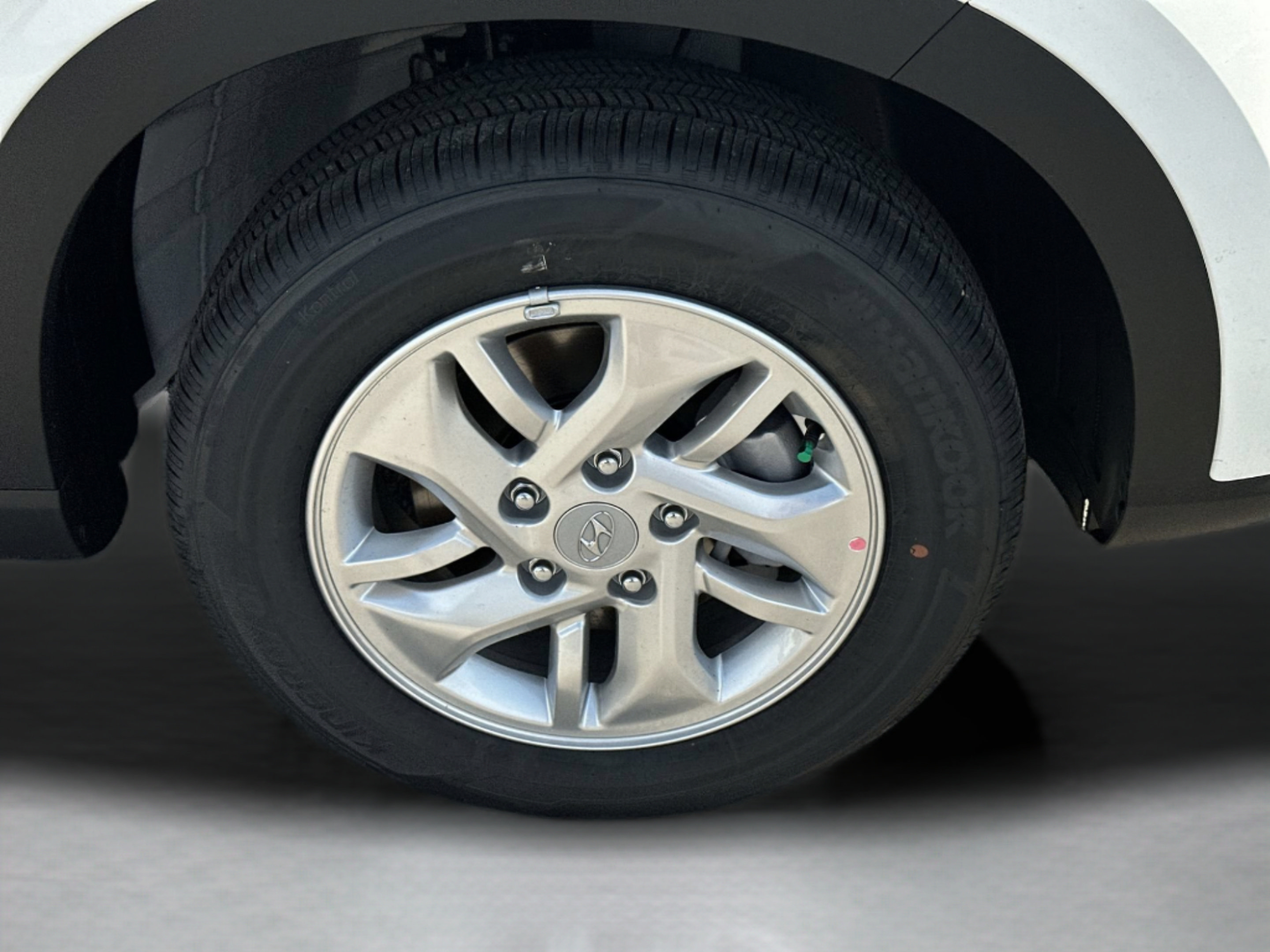 New 2026 Hyundai Venue SE FWD image 28