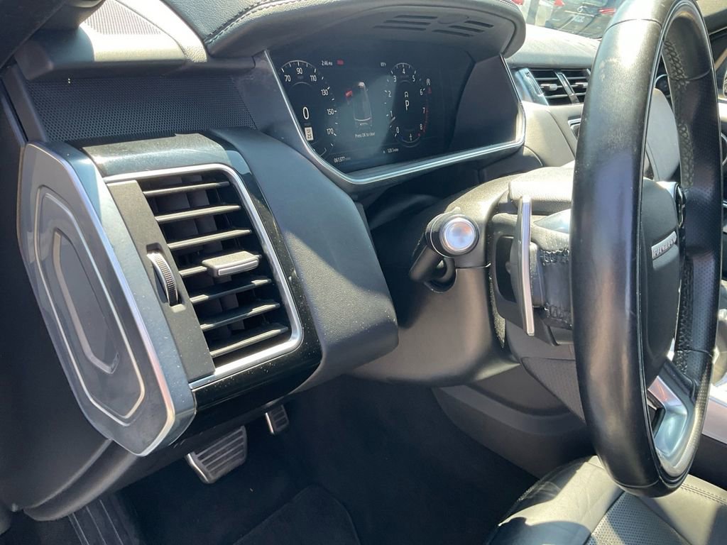Used 2020 Land Rover Range Rover Sport HSE Dynamic image 14
