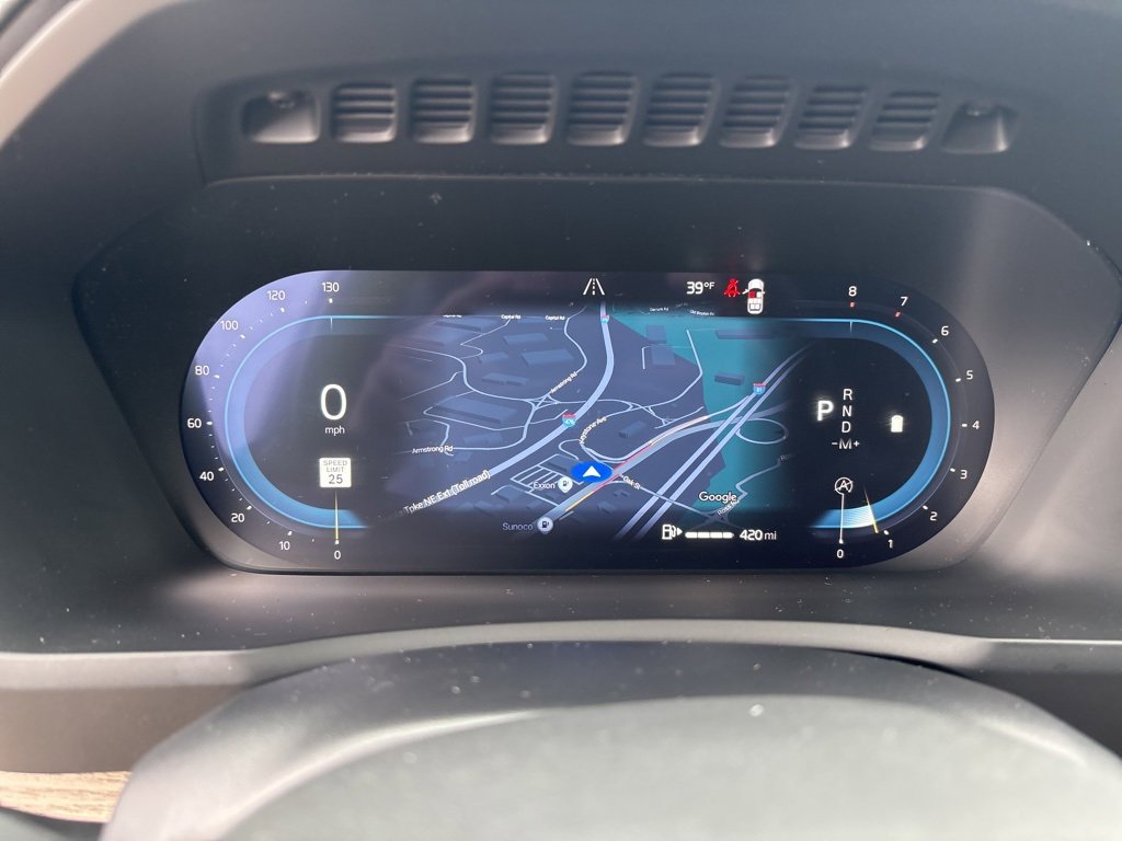 Certified 2025 Volvo XC90 B6 Plus image 23