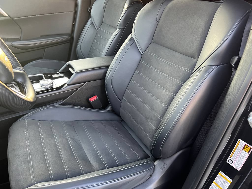 Used 2025 Mitsubishi Outlander SE AWD/4WD image 11
