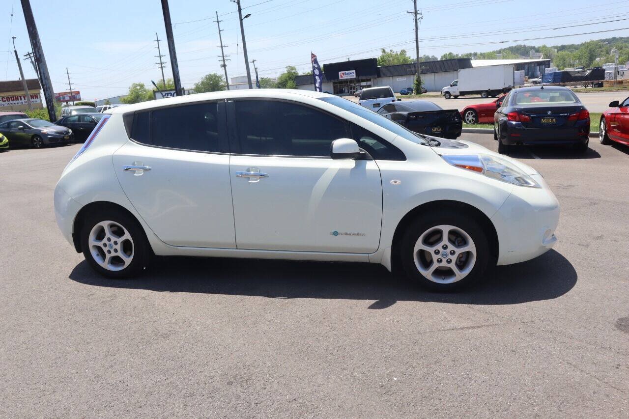 Used 2012 Nissan Leaf SL FWD image 3