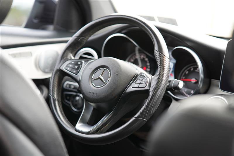 Used 2019 Mercedes-Benz GLC 300 4MATIC Coupe image 55