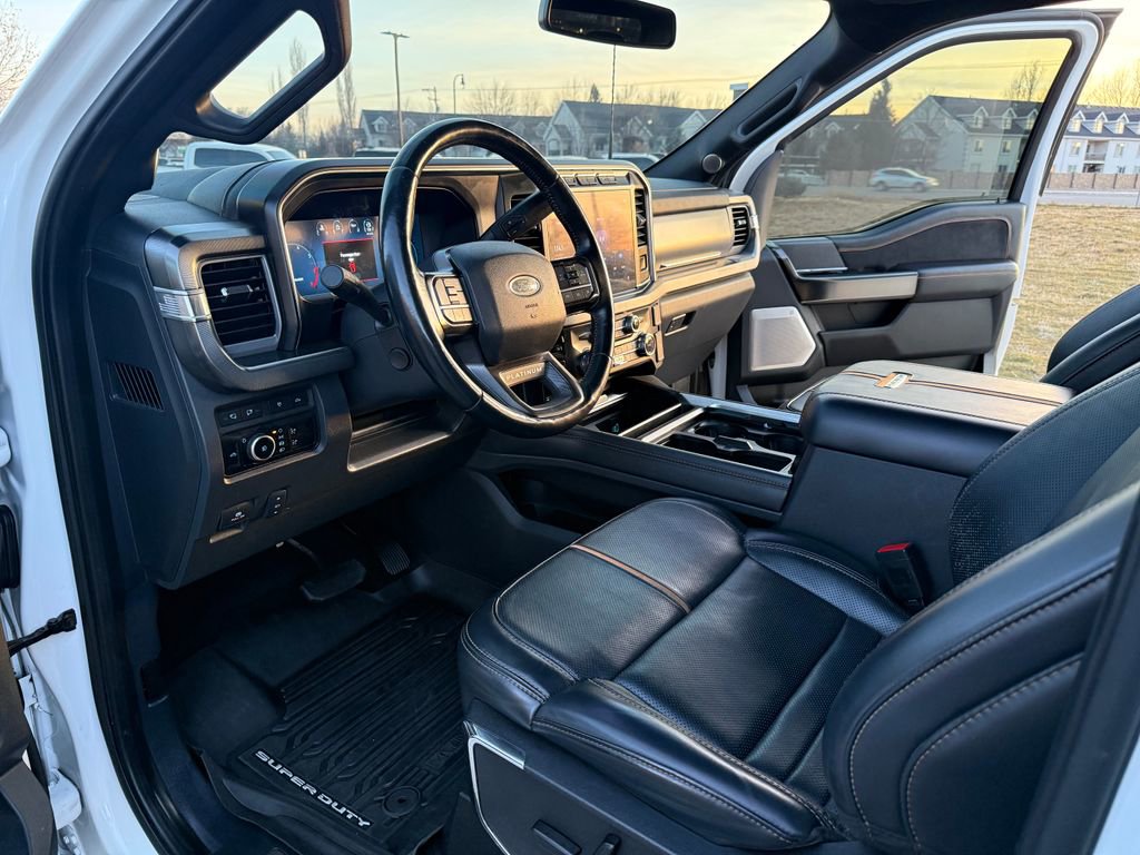 Used 2024 Ford F350 Platinum image 25