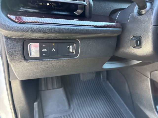 Used 2024 Chevrolet Traverse RS image 44