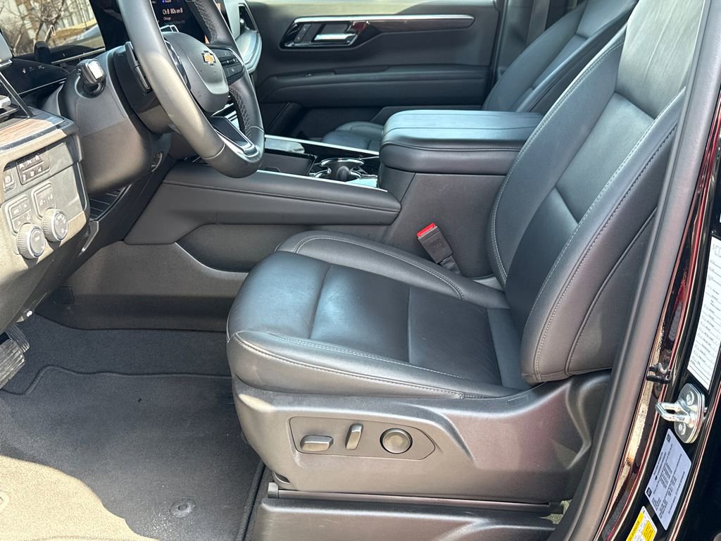 Certified 2025 Chevrolet Tahoe LT image 9