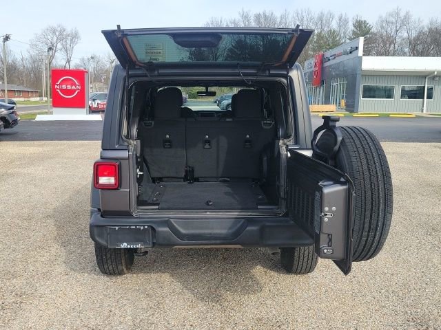 Used 2022 Jeep Wrangler Unlimited Sport image 5