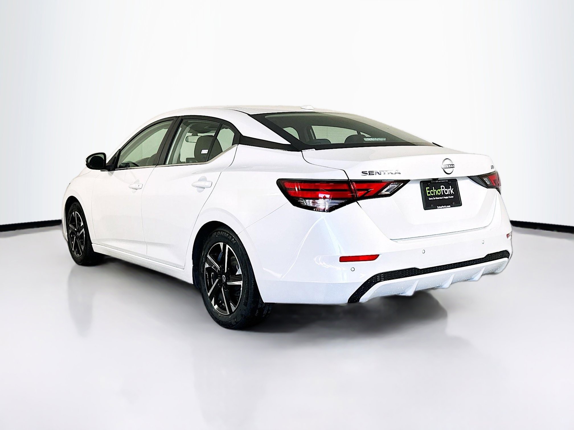 Used 2024 Nissan Sentra SV image 5