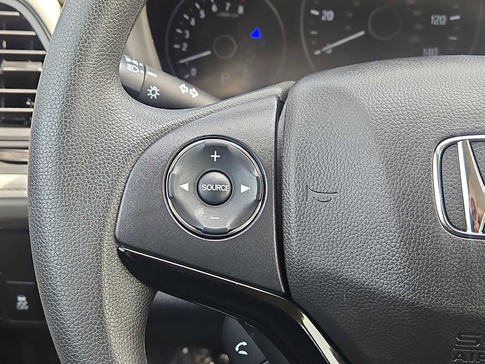 Used 2022 Honda HR-V LX image 20