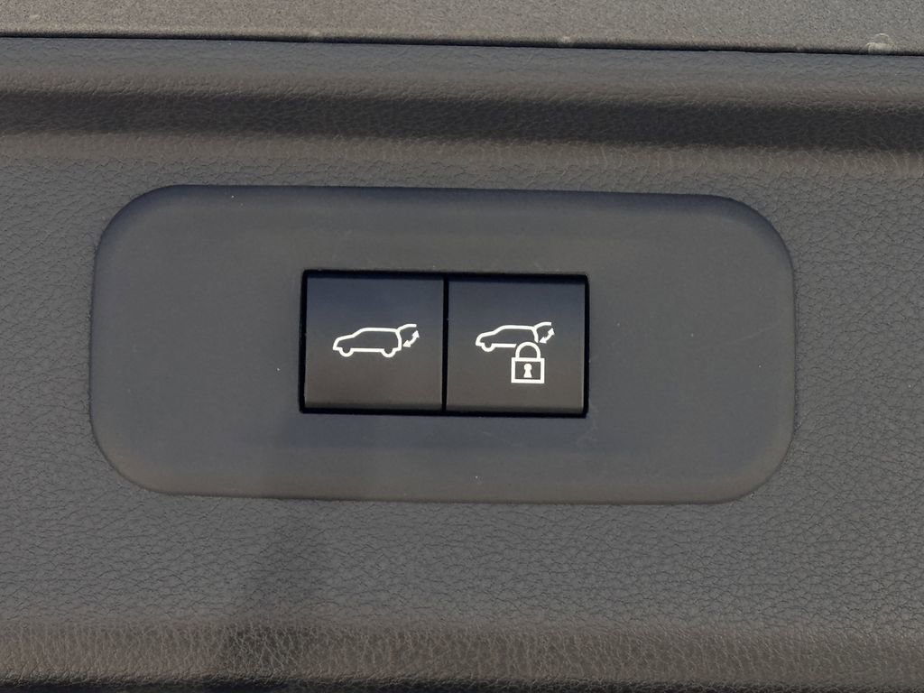 Used 2025 Toyota Grand Highlander Limited image 33