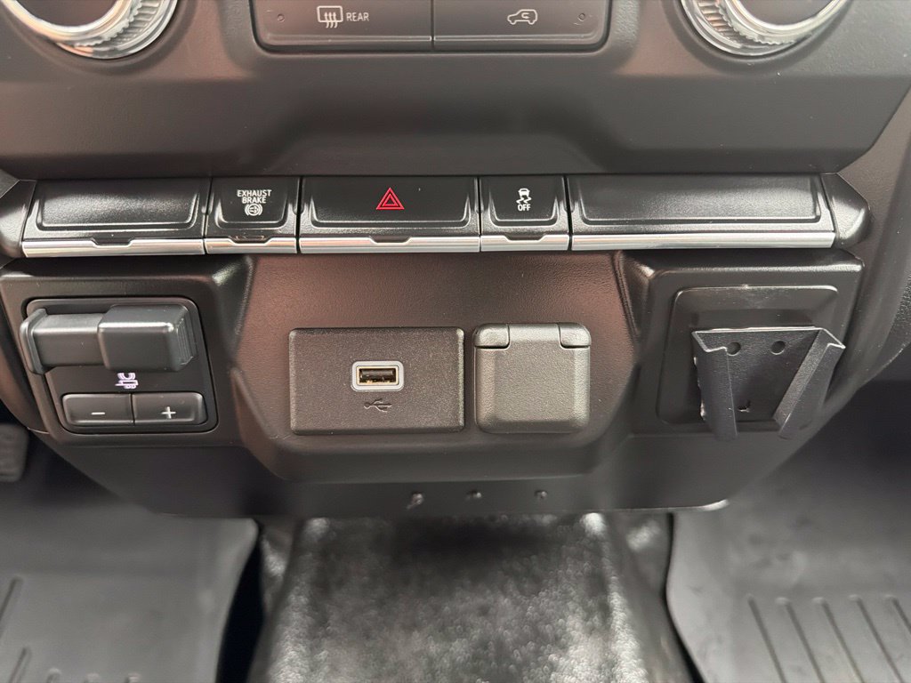 Used 2020 GMC Sierra 3500 4x4 Regular Cab w/ Convenience Package image 26