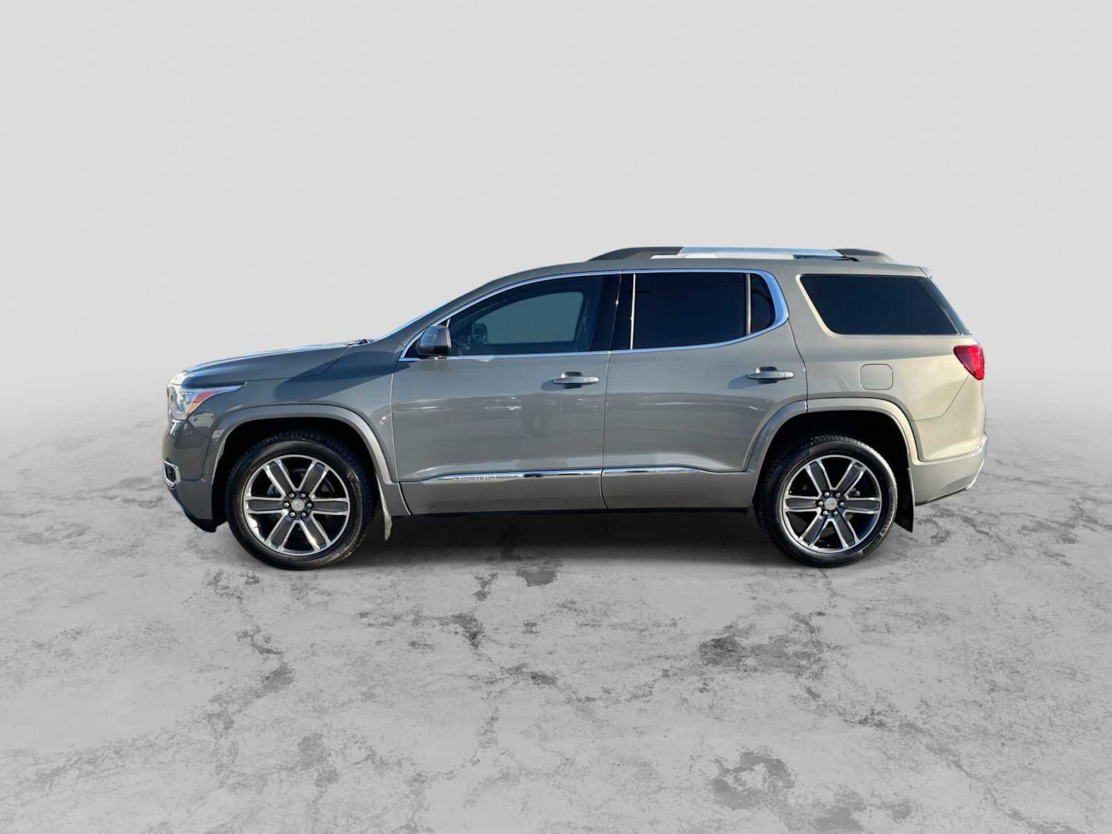 Used 2019 GMC Acadia Denali w/ Technology Package image 5
