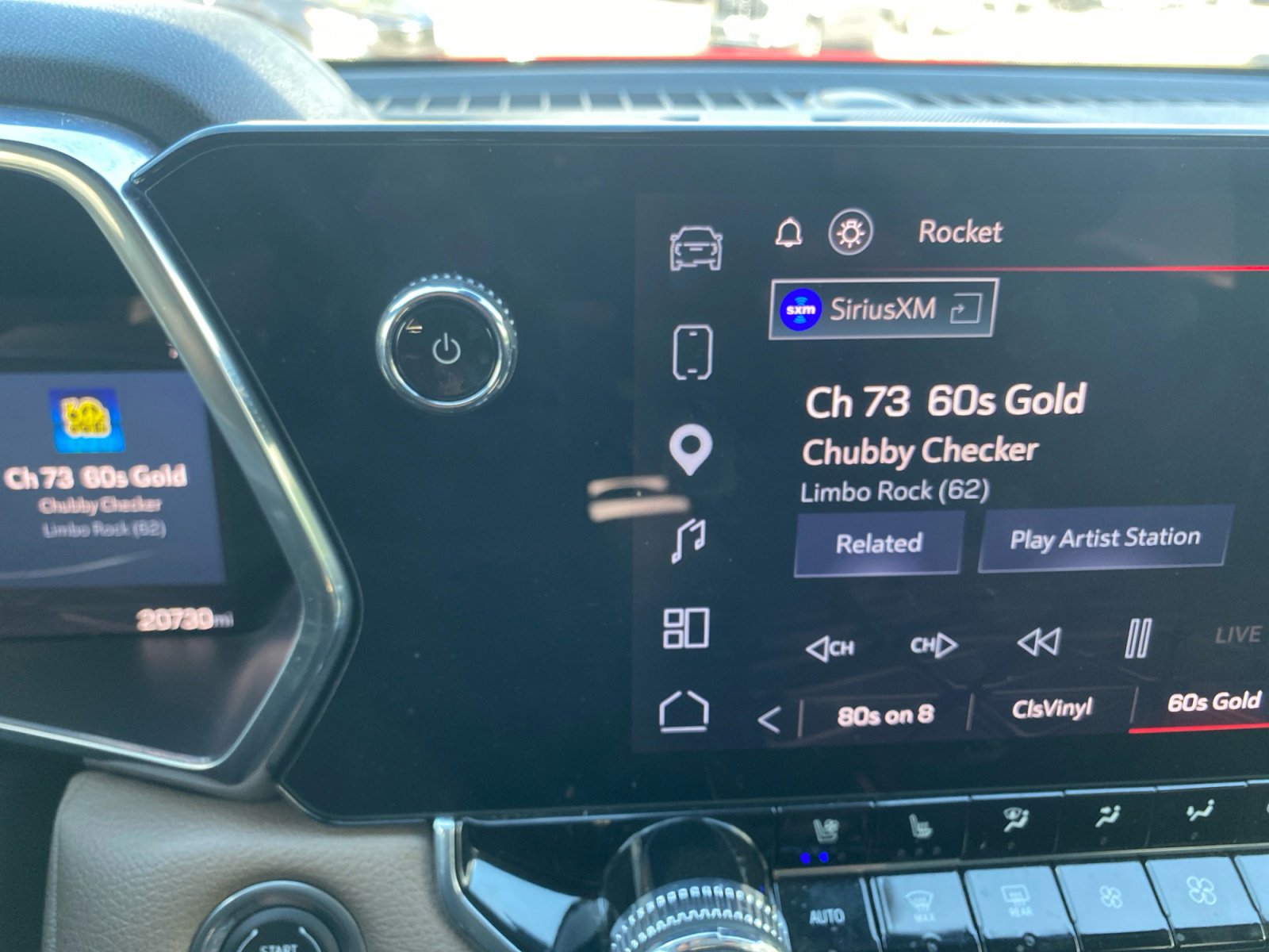 Used 2023 GMC Canyon Denali image 17