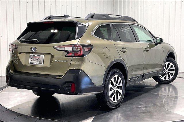 Used 2022 Subaru Outback Premium w/ Popular Package #1 AWD/4WD image 13