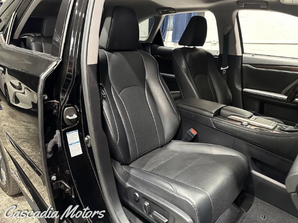 Used 2020 Lexus RX 450hL AWD w/ Premium Package image 22