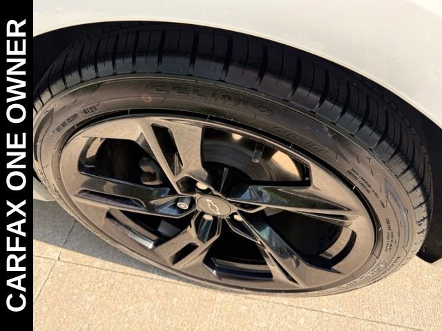 Used 2022 Chevrolet Camaro LT RWD image 10