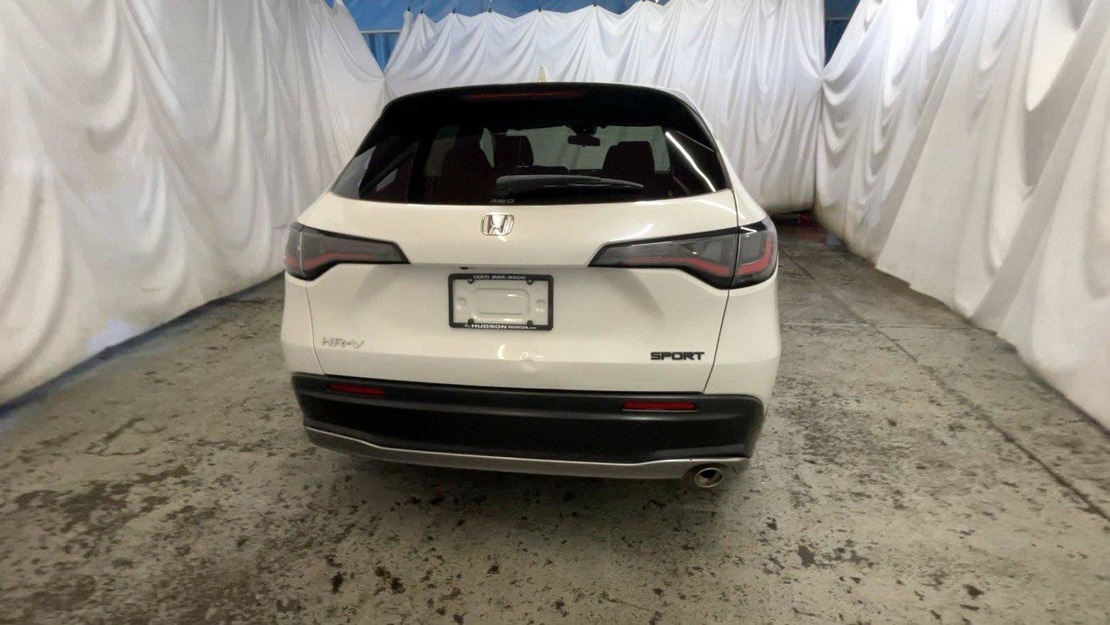 Certified 2025 Honda HR-V Sport image 8