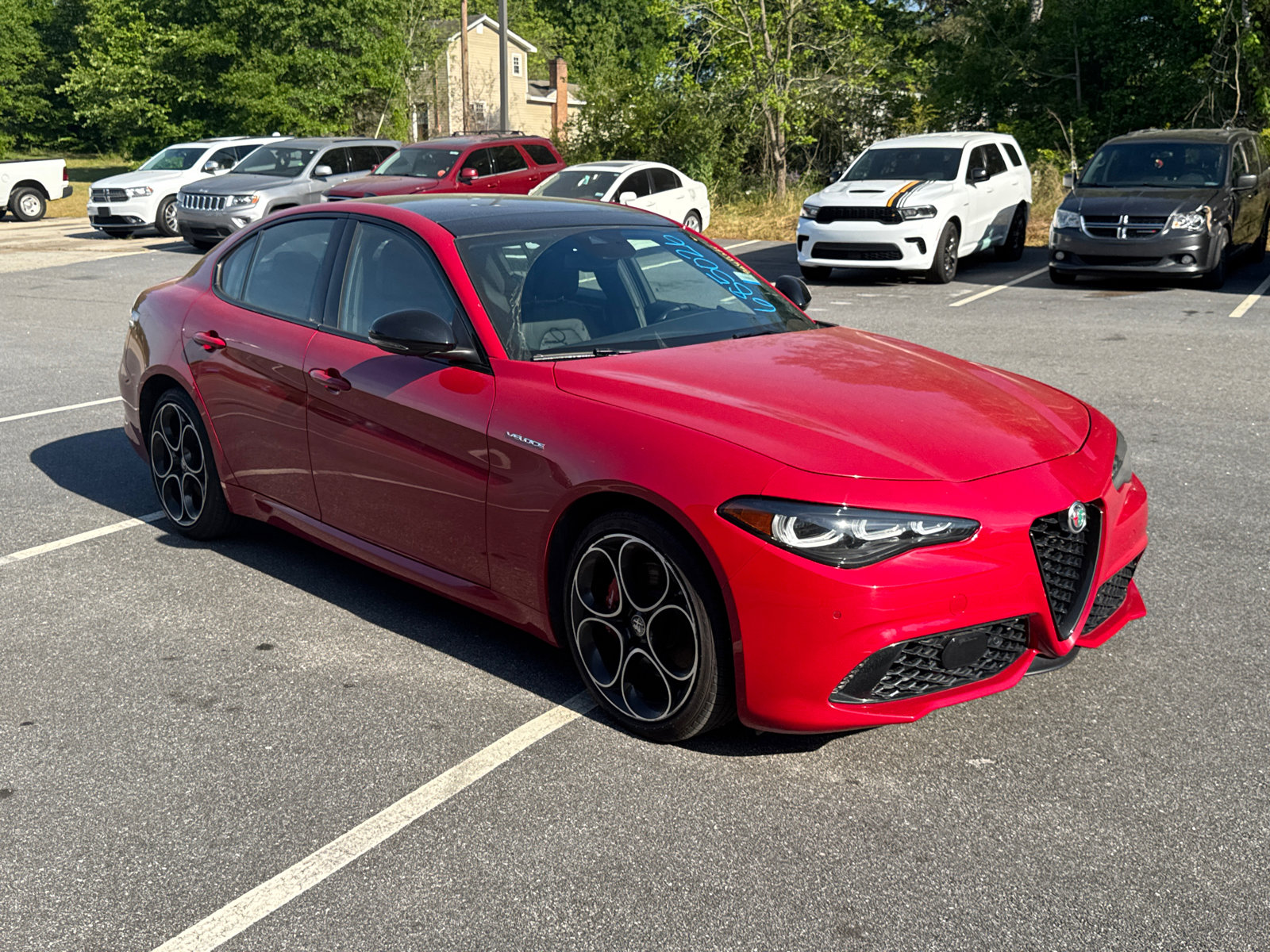 Used 2024 Alfa Romeo Giulia Veloce AWD/4WD image 3