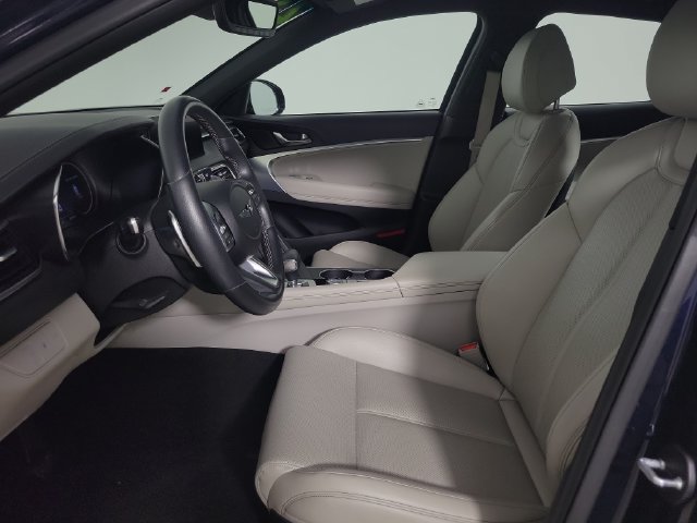 Used 2023 Genesis G70 2.0T RWD image 16