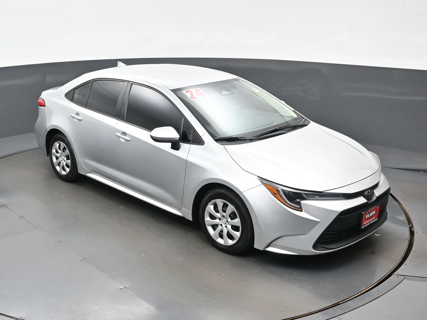 Used 2024 Toyota Corolla LE FWD image 31