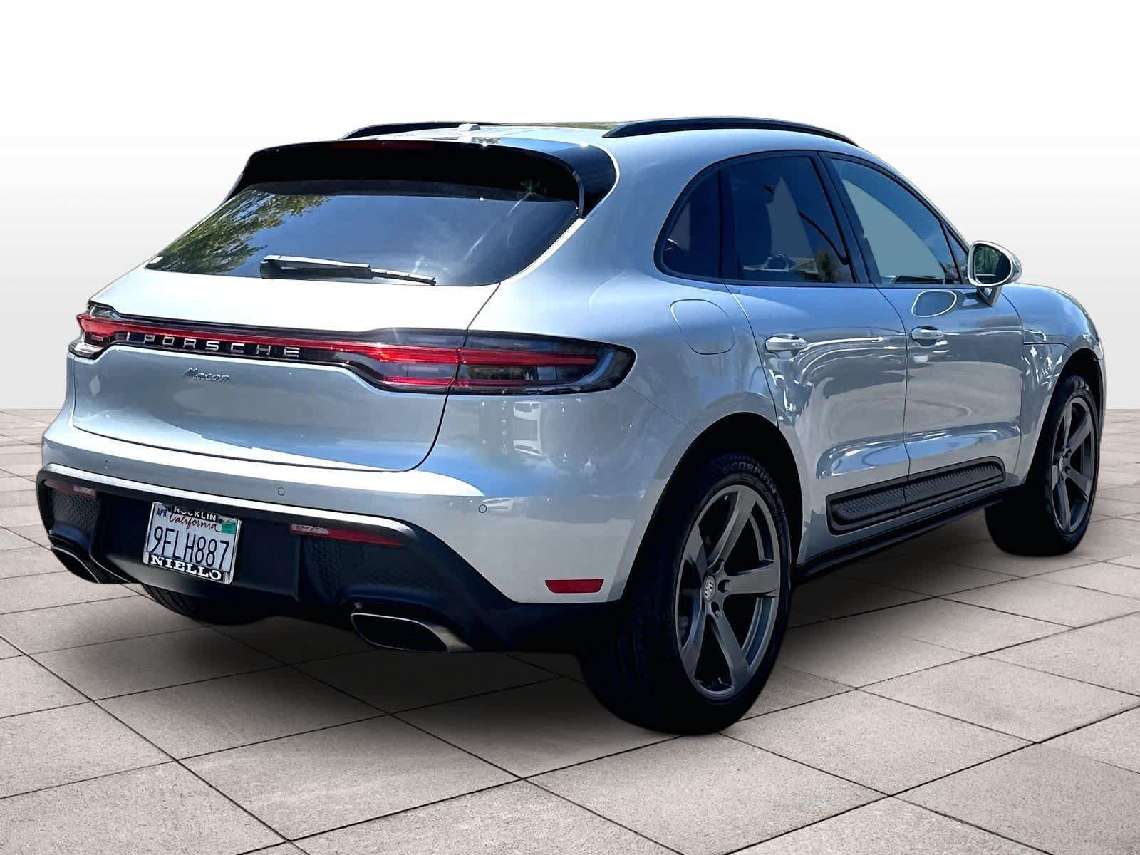 Used 2023 Porsche Macan AWD/4WD image 13