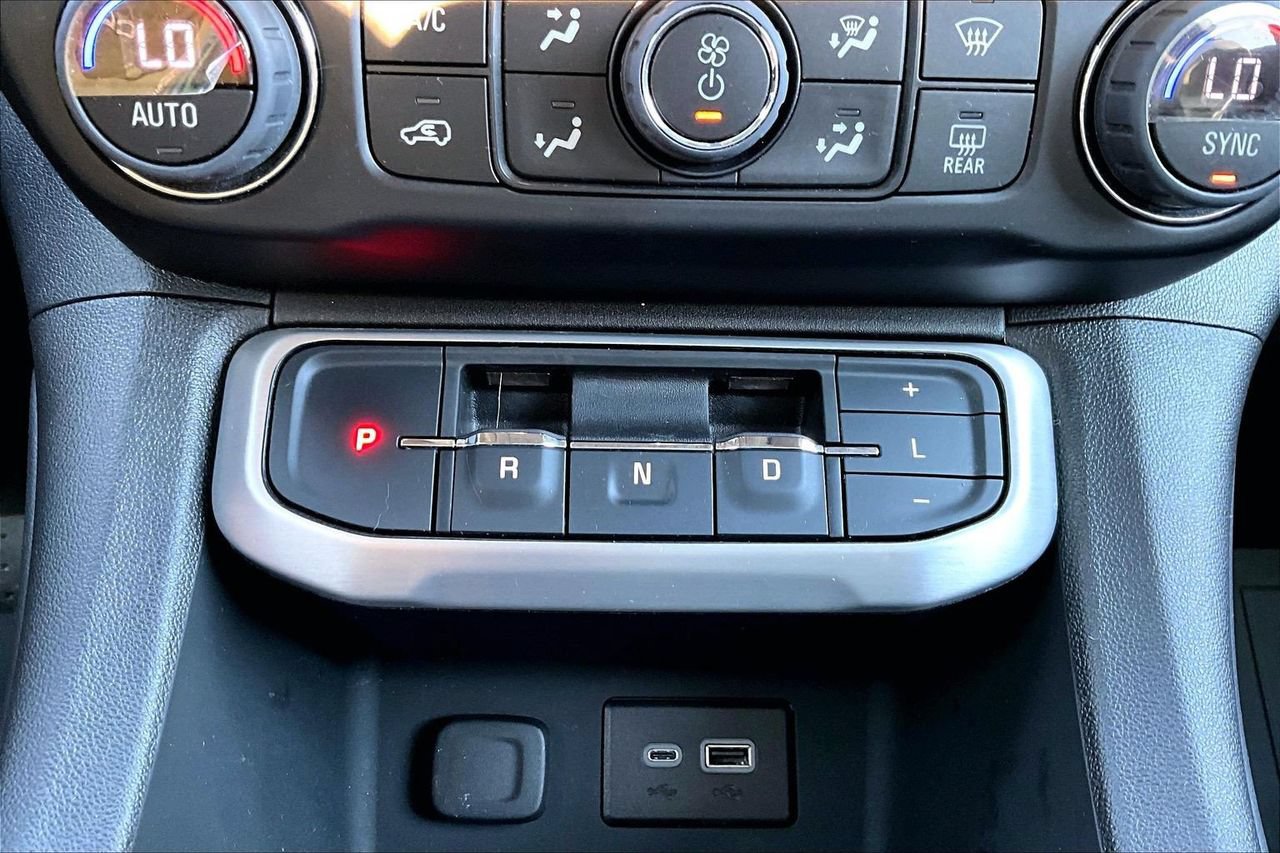 Used 2023 GMC Acadia SLE w/ Driver Convenience Package AWD/4WD image 30