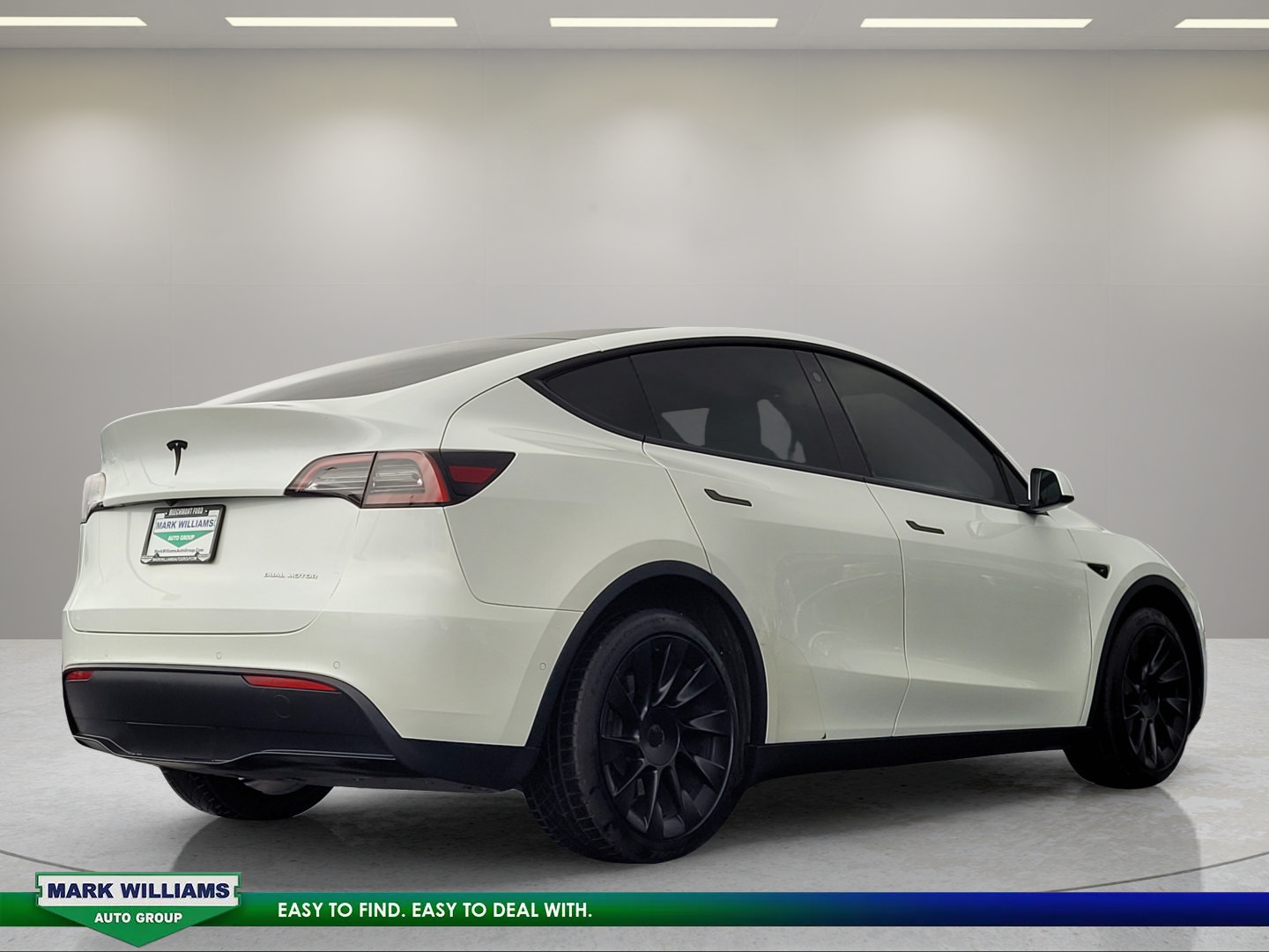 Used 2022 Tesla Model Y Long Range AWD/4WD image 4