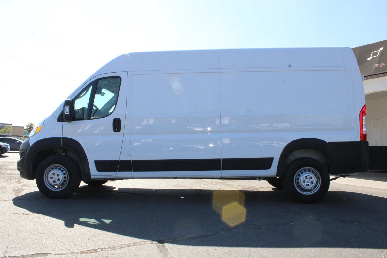 Used 2024 RAM ProMaster 2500 w/ Safety Group FWD image 37