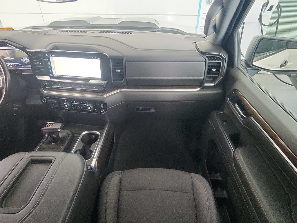 Certified 2022 Chevrolet Silverado 1500 LT Trail Boss w/ Convenience Package II AWD/4WD image 29