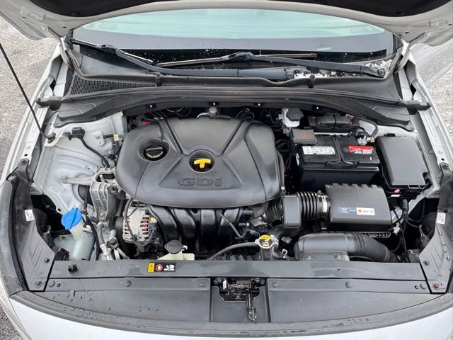 Used 2018 Hyundai Elantra GT image 30