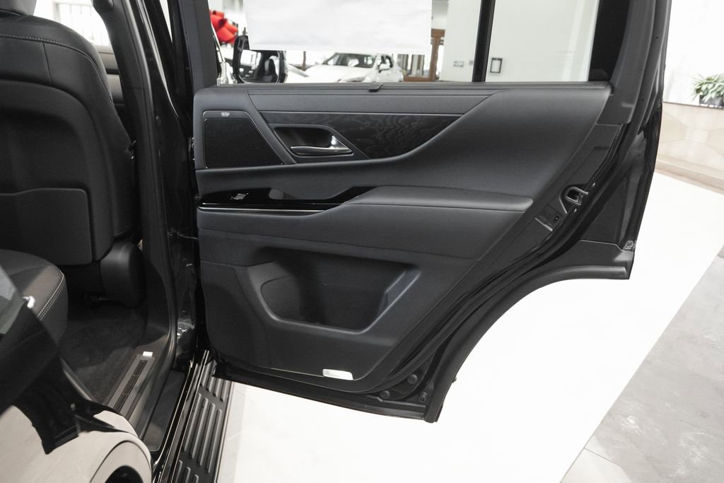 New 2026 Lexus LX 700h Luxury AWD/4WD image 13