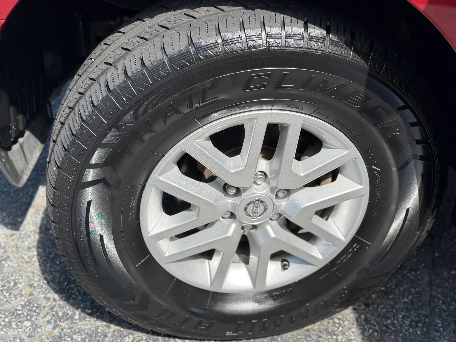 Used 2016 Nissan Frontier SV AWD/4WD image 17