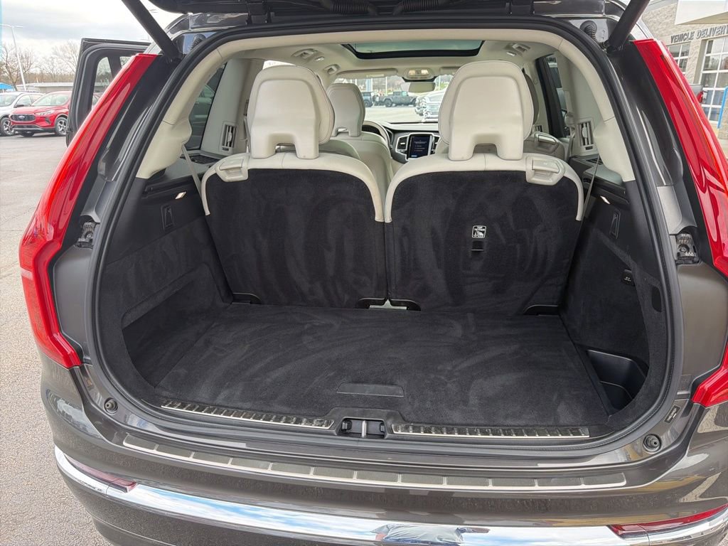 Used 2024 Volvo XC90 T8 Plus image 13