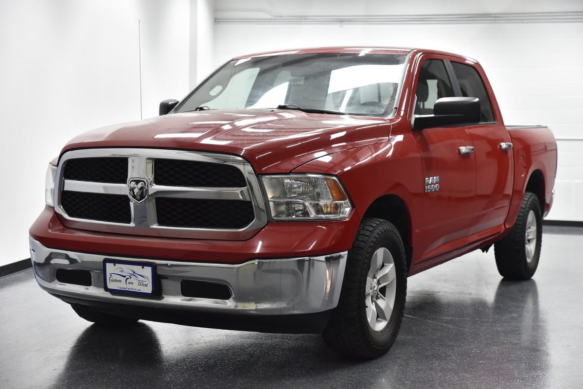 Used 2017 RAM 1500 Classic SLT AWD/4WD image 8