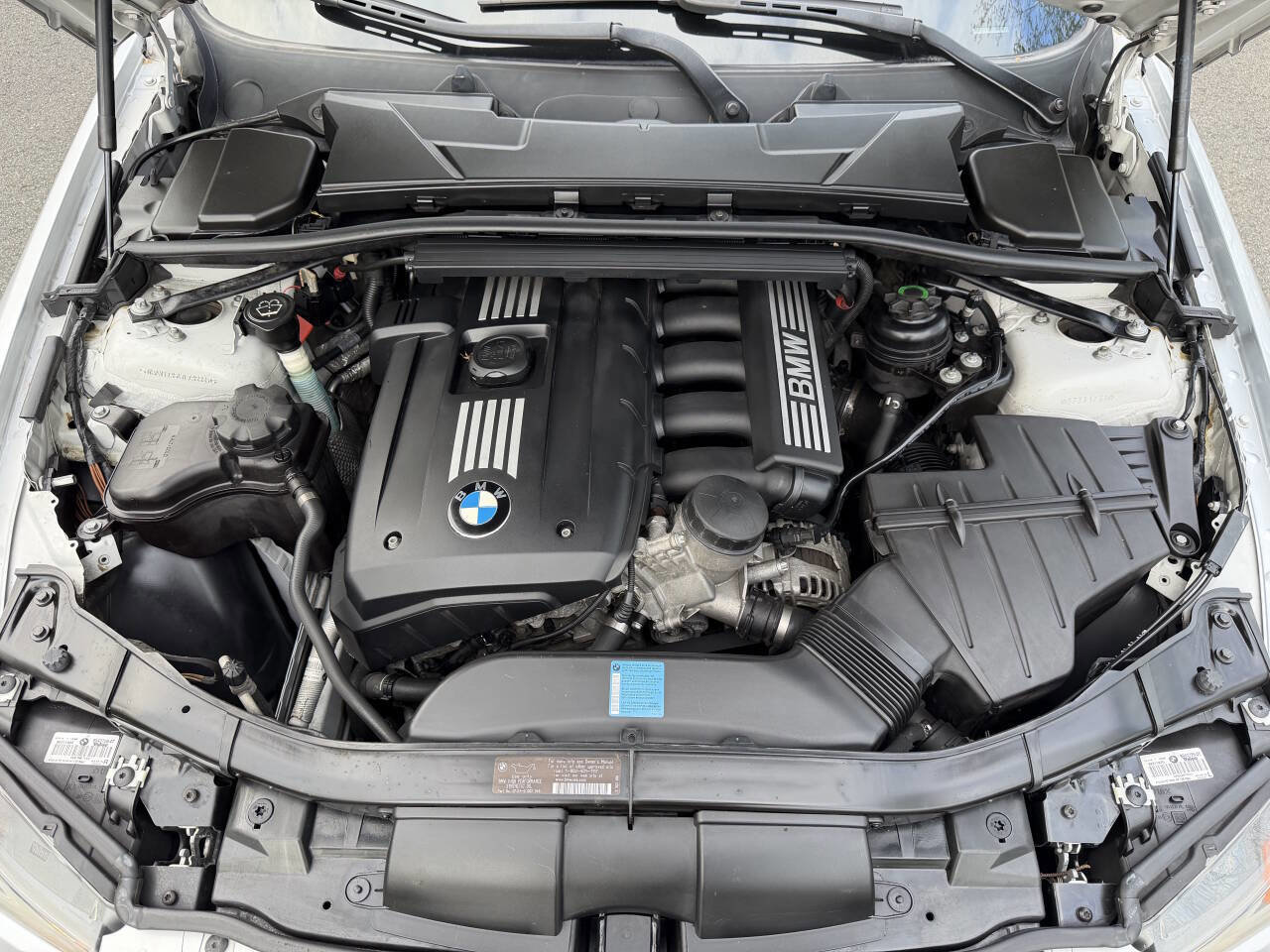 Used 2007 BMW 328xi Wagon AWD/4WD image 33