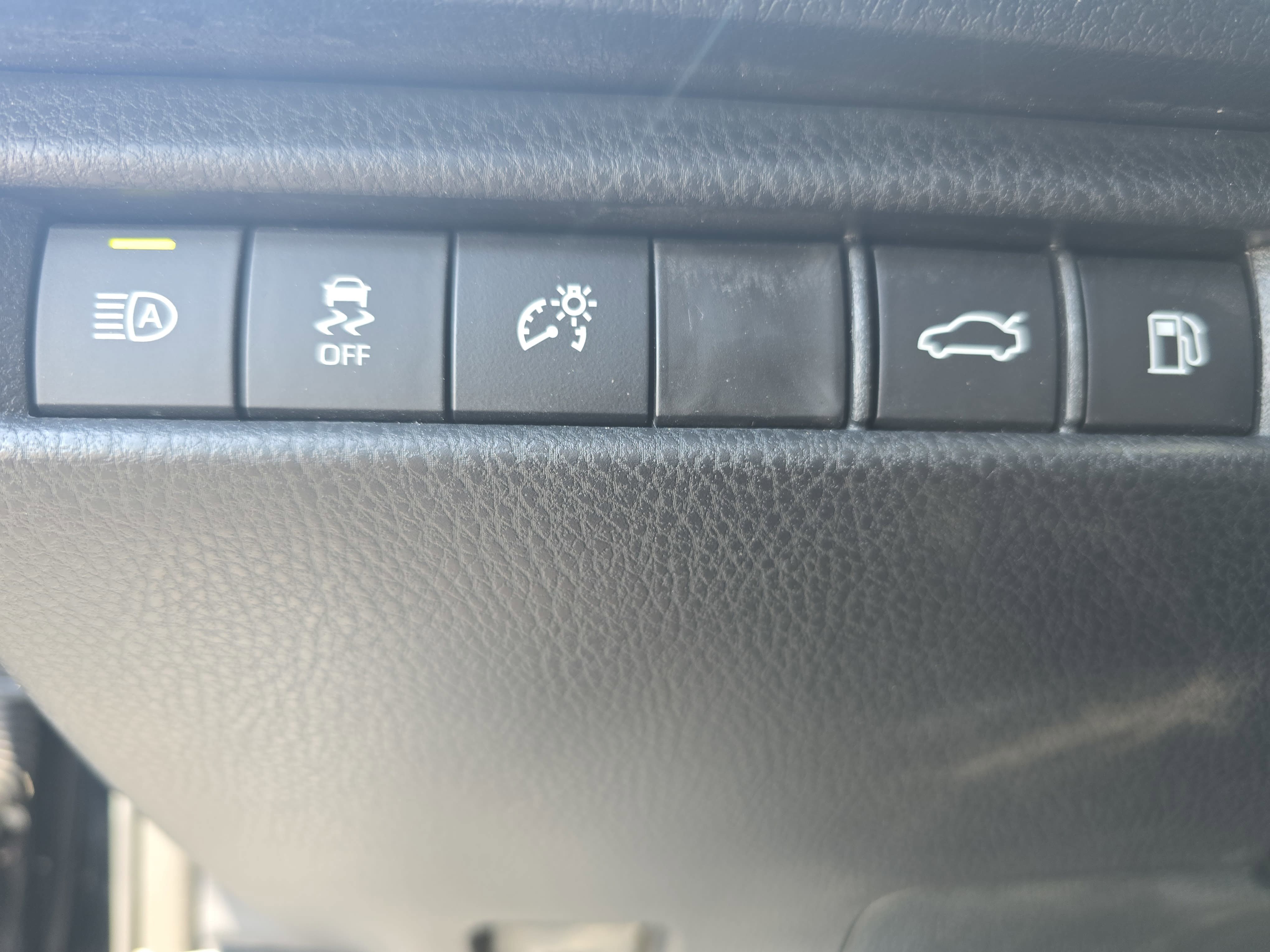 New 2026 Toyota Camry SE FWD image 23