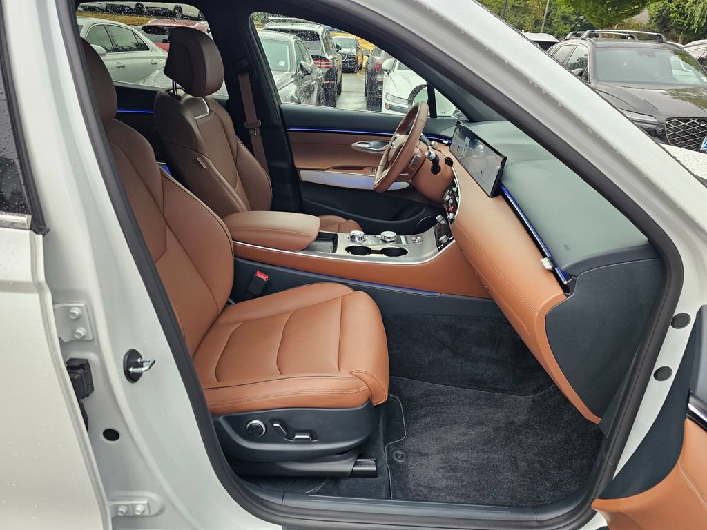 Certified 2026 Genesis GV70 2.5T Advanced AWD/4WD image 29