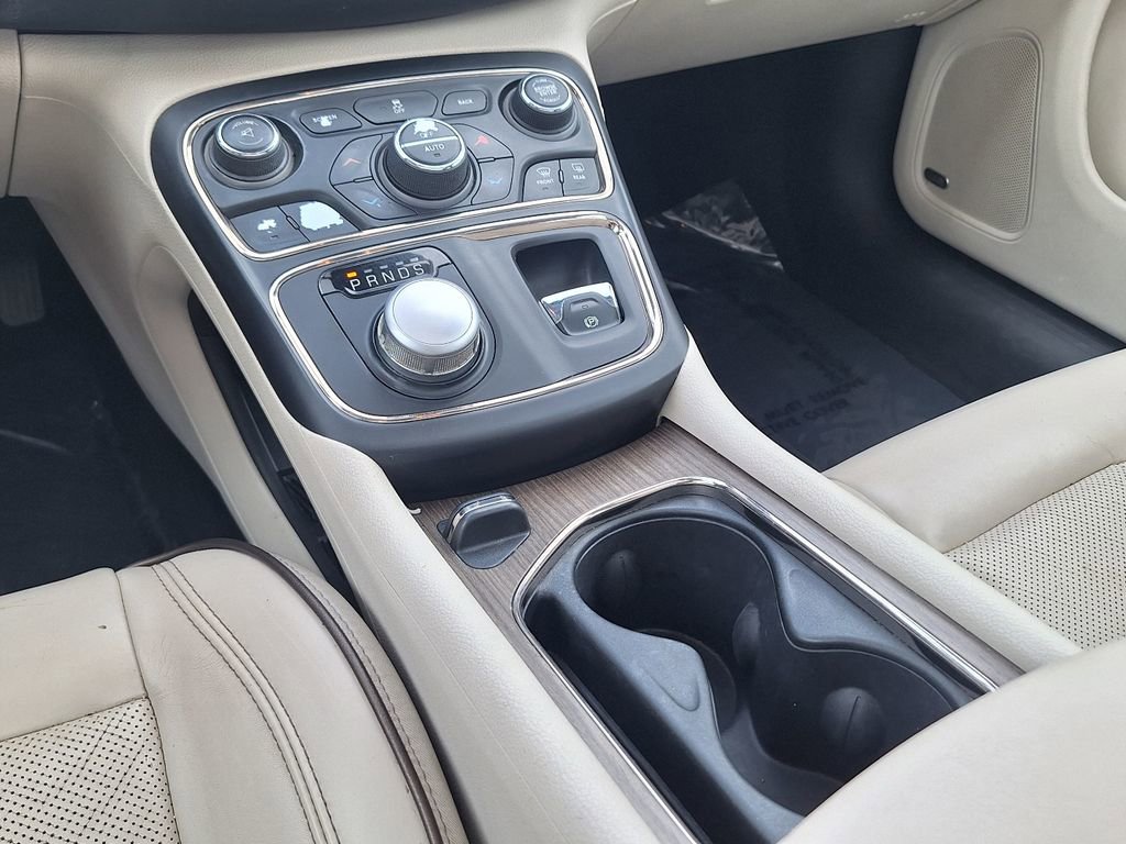 Used 2016 Chrysler 200 C w/ Premium Group AWD/4WD image 24