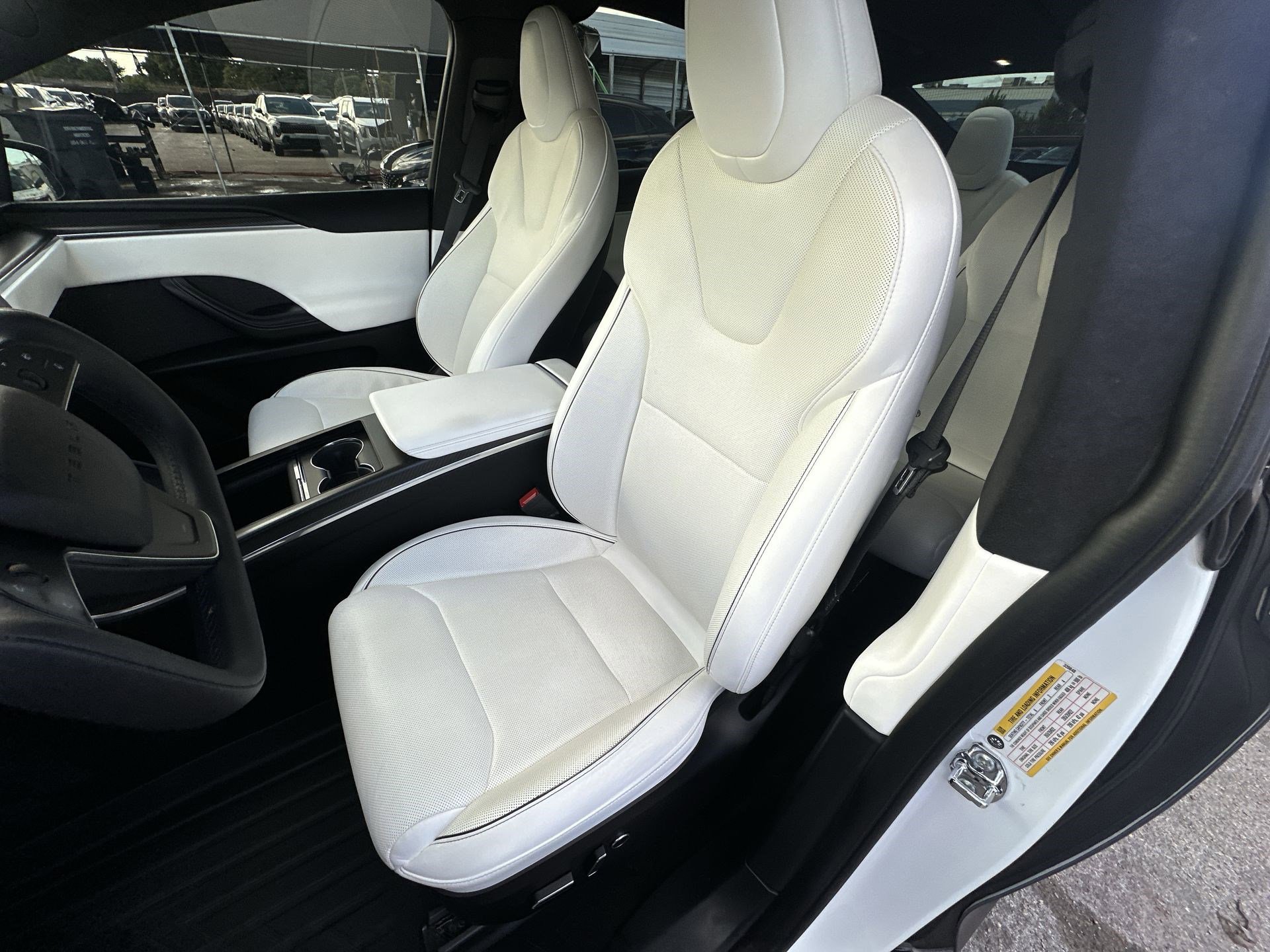 Used 2022 Tesla Model X Plaid image 13