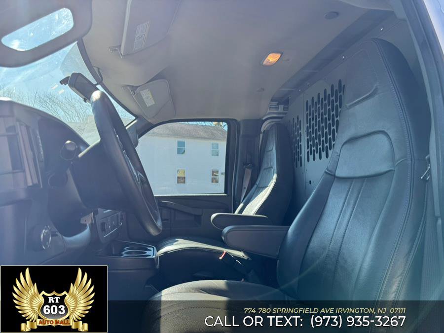 Used 2023 GMC Savana 2500 Extended image 19